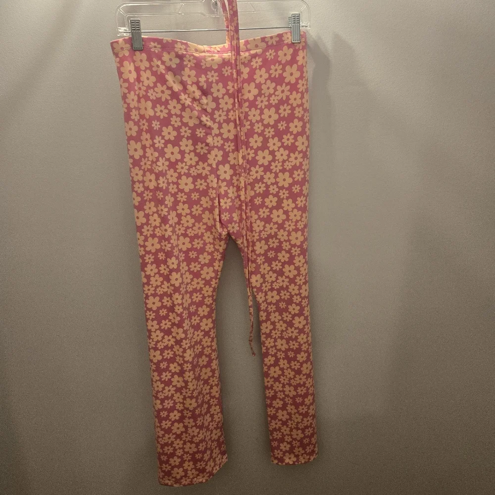 H&M Divided Floral Flare Pants Tie Detail Size Medium NWT - Picture 3 of 6